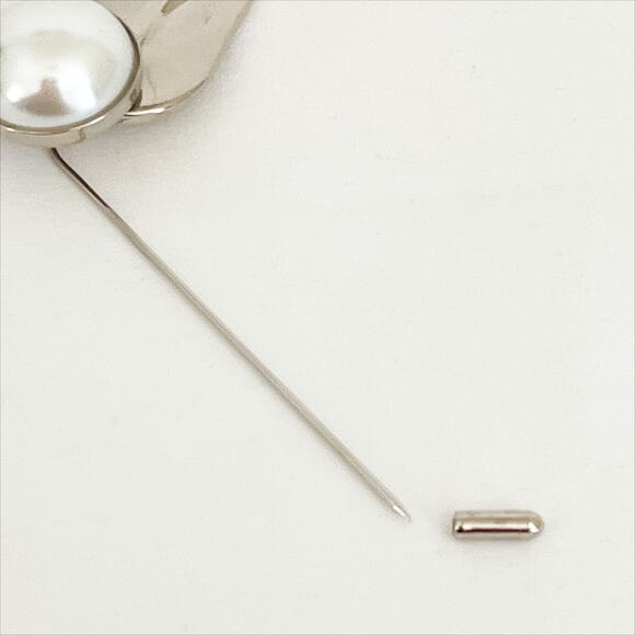 FERRAGAMO Vintage Leaf and Faux Pearl Silver Tone Stick Pin Lapel Hat - Picture 7 of 10